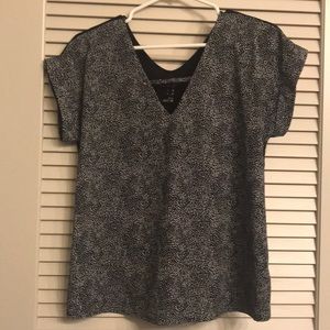 Detailed short sleeve blouse